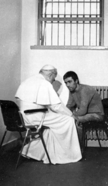 Pope JPII and Ali Agca